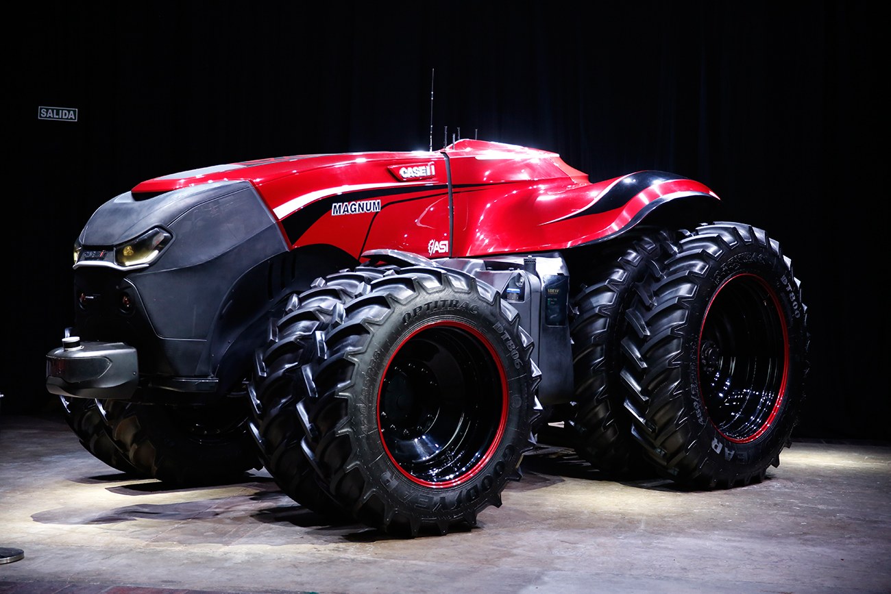 Tractor Autónomo Case IH durante su presentación en Argentina.